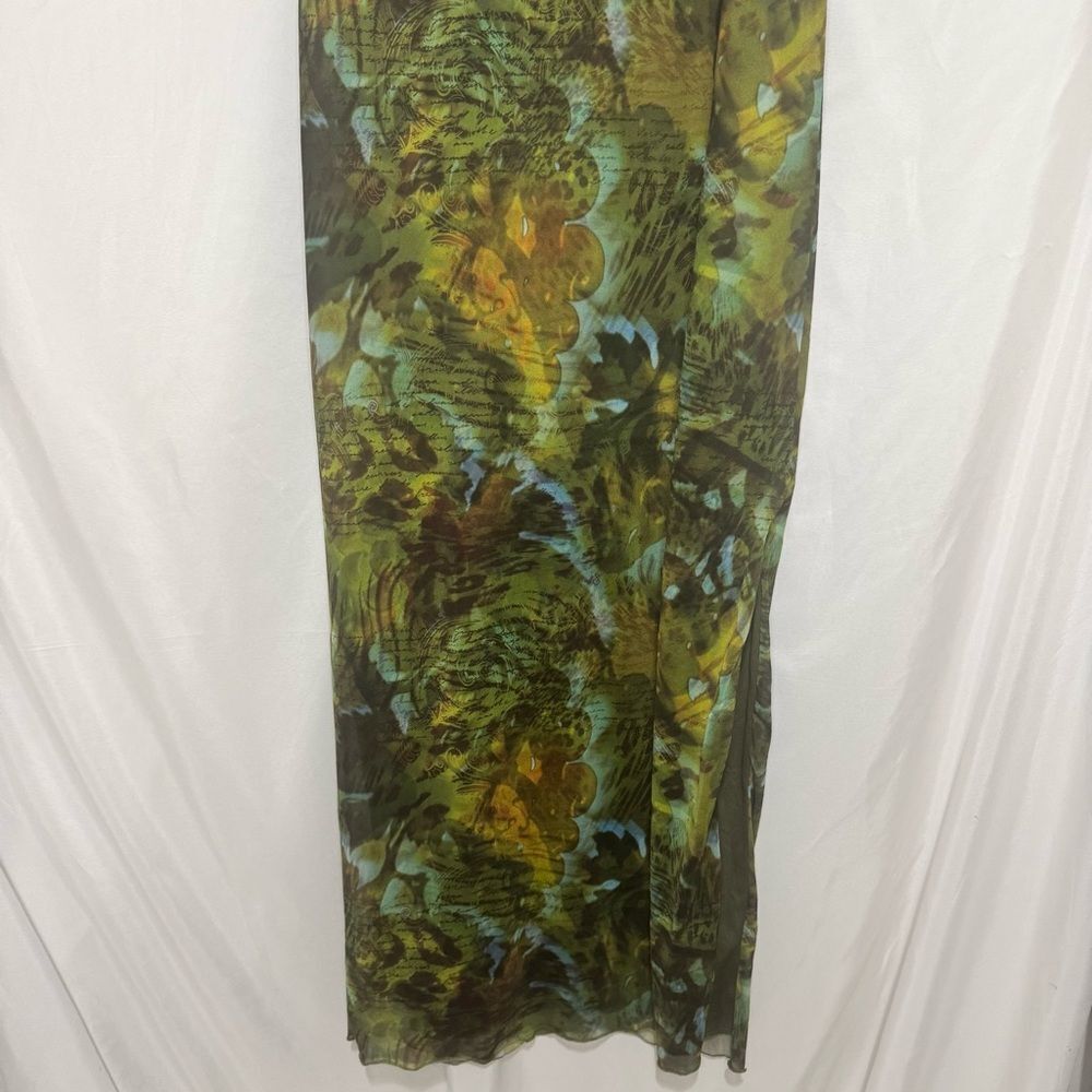 Boohoo Script Print Mesh Racer Neck Maxi Dress - Picture 7 of 10